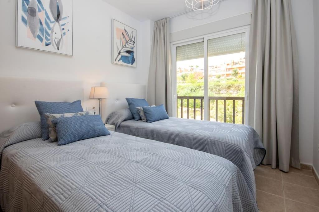 Apartment Penthouse With Roof Terrace, Bbq, Pool- And Sea Views